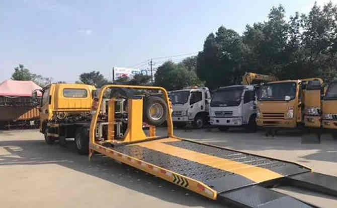 马关汽车中途维修案例